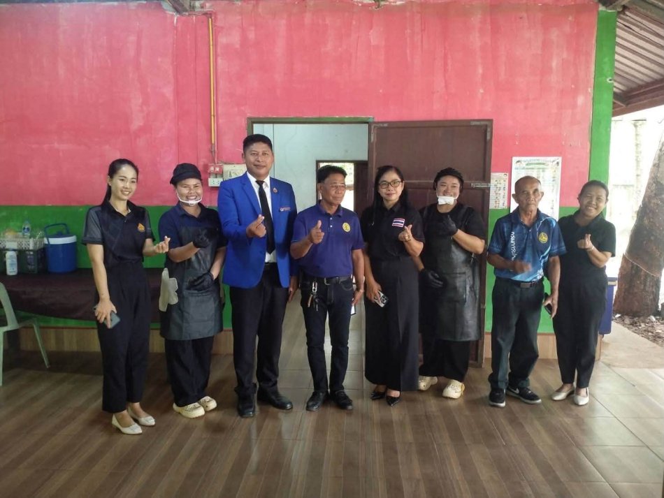 การติดตาม ตรวจสอบและประเมินผลการดำเนินโครงการอาหารกลางวันโรงเรียนบ้านกลางผดุงราษฎร์วิทยา